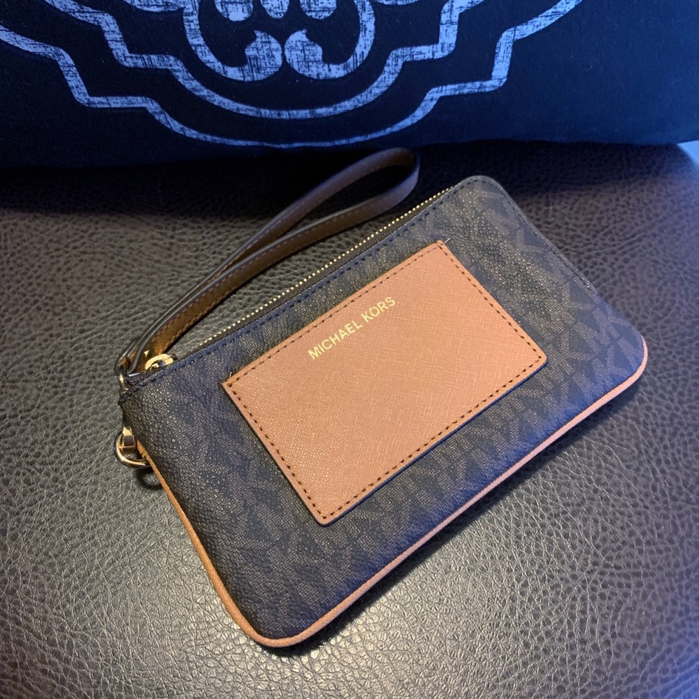 MICHAEL KORS DOUBLE ZIP WALLET